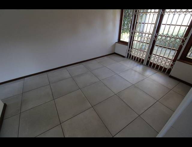 3 BEDROOM TOWNHOUSE TO LET IN HAYFIELDS
